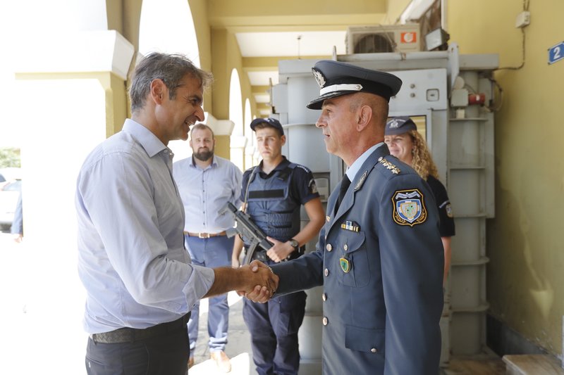 Από την επίσκεψη στην Αστυνομία