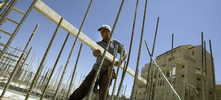 ΕΛΣΤΑΤ: Μειώθηκαν 31% οι οικοδομικές άδειες τον Ιούλιο λόγω των capital controls 