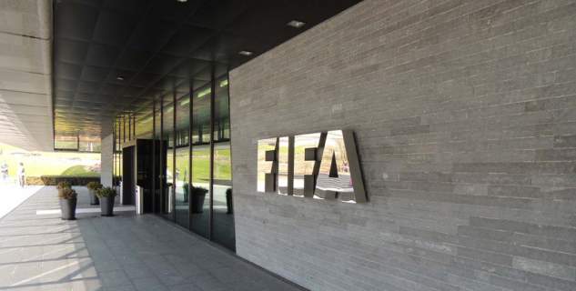 Ξεκάθαρη εντολή από τη FIFA - «Ξεκινήστε το πρωτάθλημα»