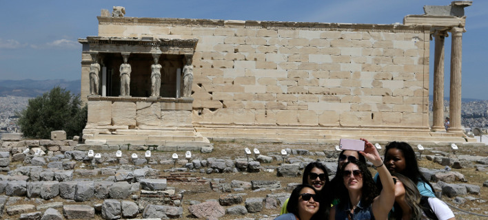 Φωτογραφία: AP Photo/Thanassis Stavrakis