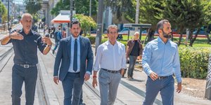 Ο δήμαρχος Πειραιά, Γιάννης Μώραλης έδειξε στον Κωνσταντίνο Κυρανάκη τα ζητήματα που άπτονται των μεταφορών στην πόλη