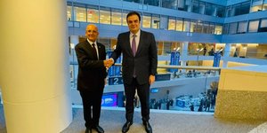 Ο Υπουργός Εθνικής Οικονομίας και Οικονομικών Κυριάκος Πιερρακάκης συναντήθηκε στην Ουάσιγκτον με τον Υπουργό Οικονομικών της Τουρκικής Δημοκρατίας Mehmet Şimşek