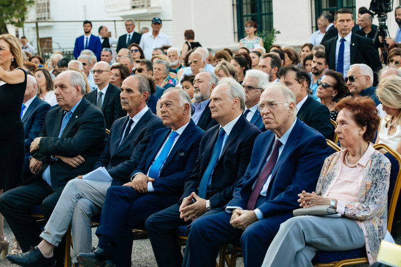  Τέρενς Κούικ, Δημήτριος Σφυρής, Χρήστος Δάγκλης, Γιάννης Ανδριανός Βασίλης Λεβέντης, Άννα Ψαρούδα Μπενάκη