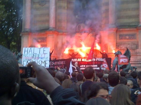 Διεθνής αγανάκτηση για την δολοφονία του Παύλου Φύσσα: Ολη η Ευρώπη διαδηλώνει εναντίον της Χρυσής Αυγής [εικόνες] | iefimerida.gr 2
