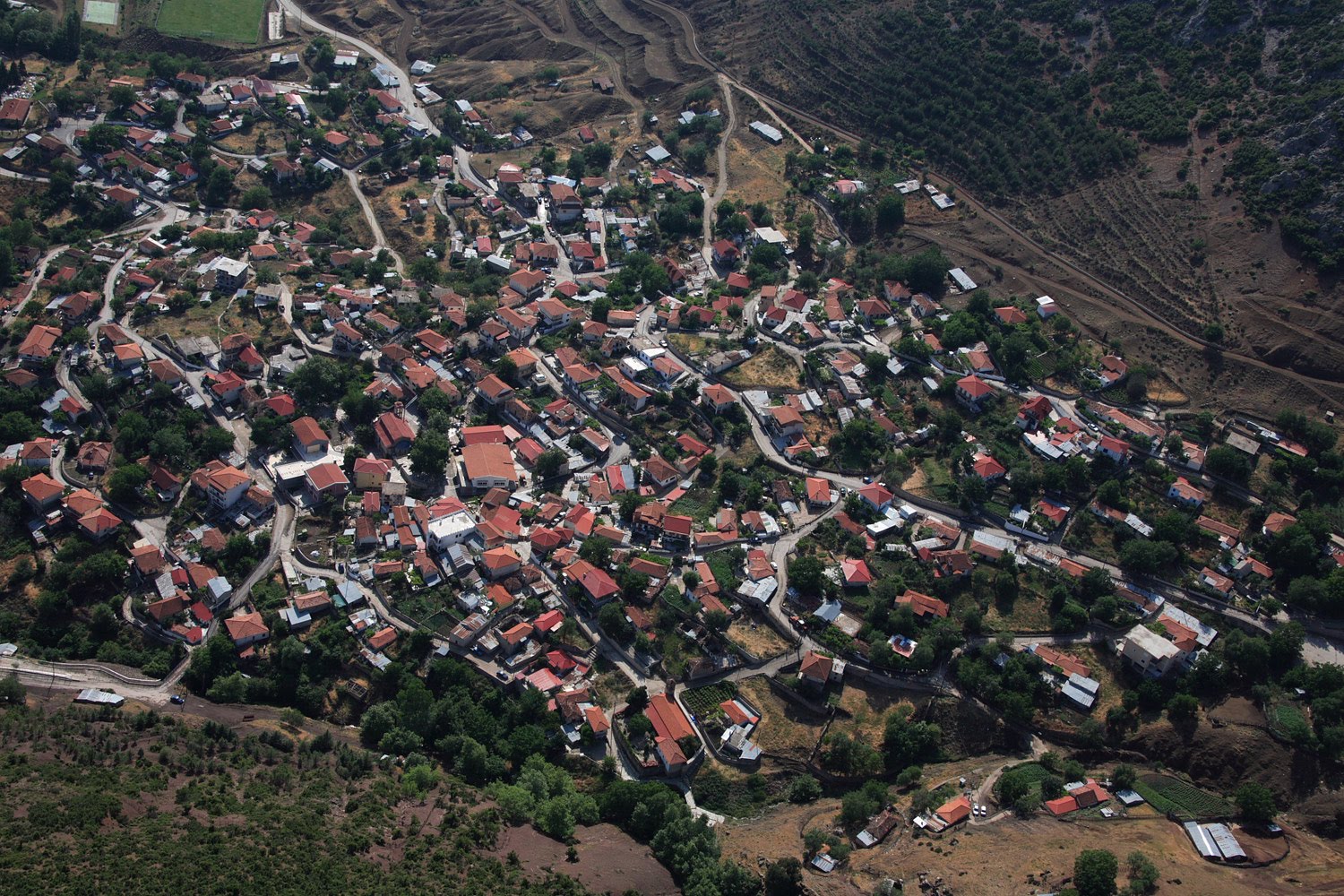 Αποτέλεσμα εικόνας για Πώς ένα ορεινό χωριό της Ελλάδας πέτυχε να έχει μηδέν κρίση και μηδέν ανεργία..