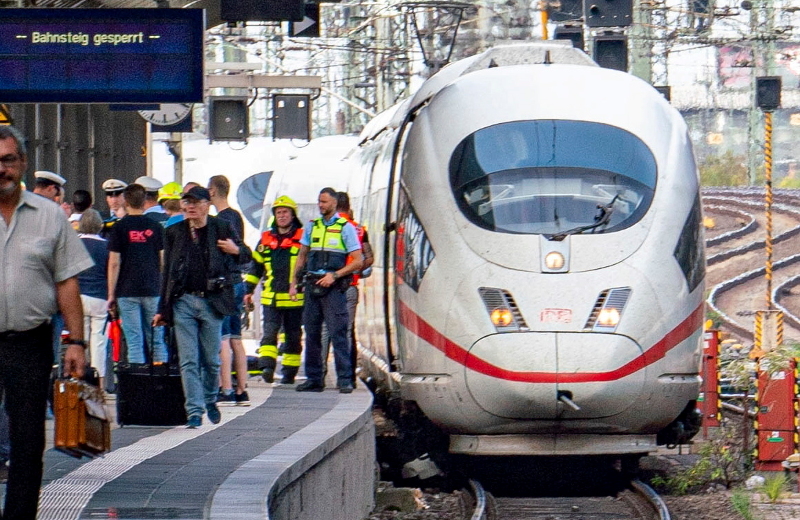 Σοκ στη Φρανκφούρτη: Ανδρας έσπρωξε παιδί μπροστά σε διερχόμενο τρένο