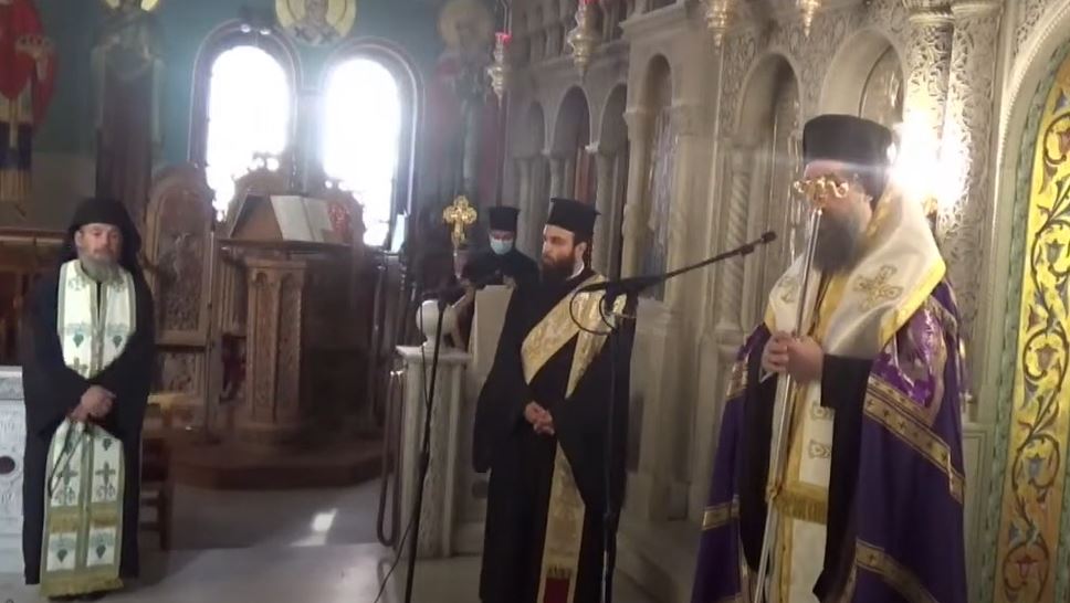 The priests of the Langada diocese who do not wear a mask due to the coronavirus