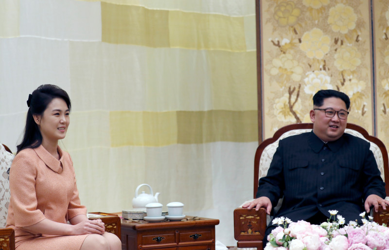 Ο Κιμ Γιονγκ Ουν με την σύζυγό του, Ρι Σολ Γιου