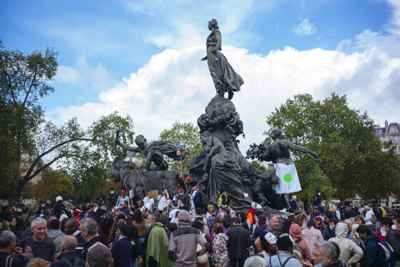 Coronavirus protest in Paris