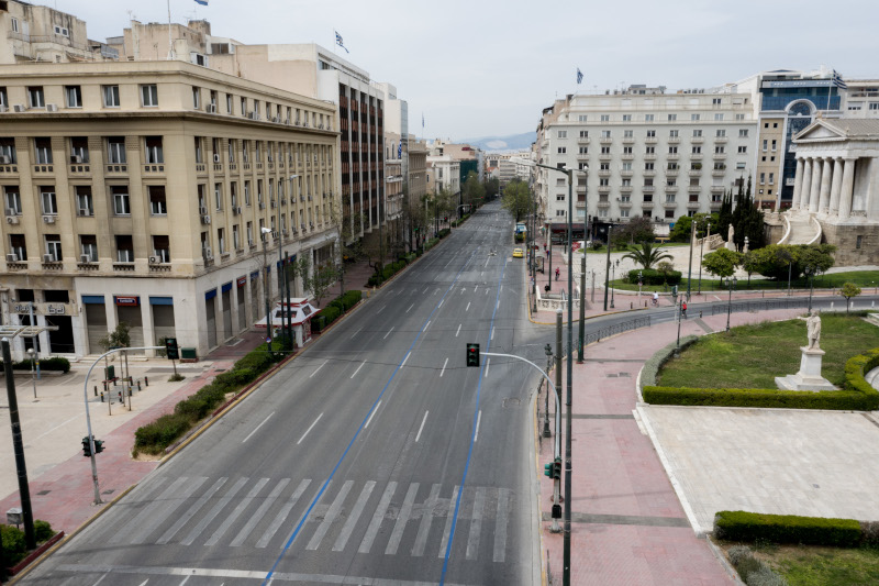 Αδεια η οδός Πανεπιστημίου