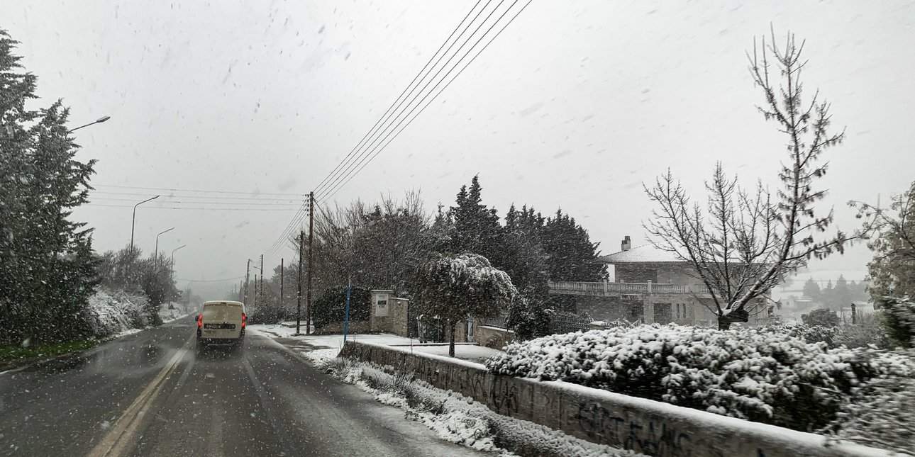 Χιόνι σε προάστια της Θεσσαλονίκης (φωτό αρχείου)