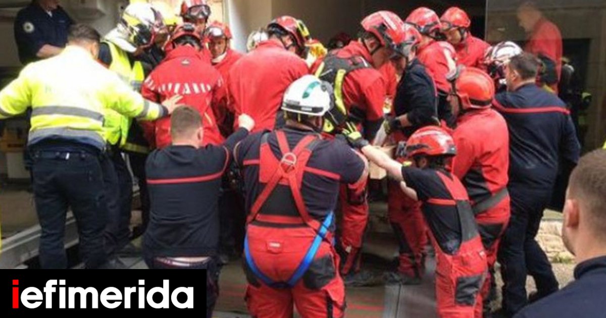 Photos: Comment 40 pompiers en France ont évacué une patiente en surpoids de 391 kg de son domicile