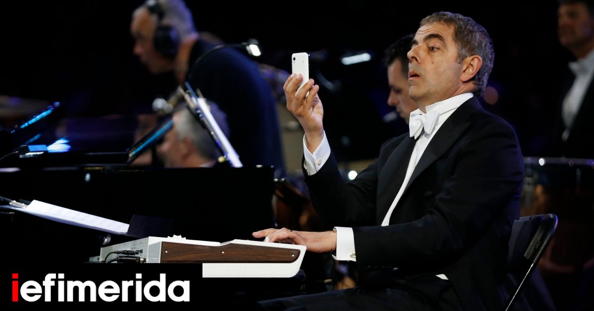 When Mr. Bean appeared at the opening ceremony of the Olympic Games – Vangelis Papathanasiou was playing the piano