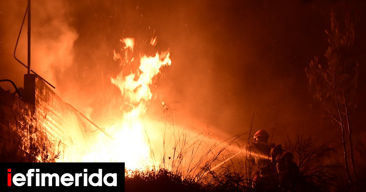 Ηράκλειο: Επιχείρηση της Πυροσβεστικής για κατάσβεση φωτιάς σε περιοχή του Δήμου Μαλεβιζίου