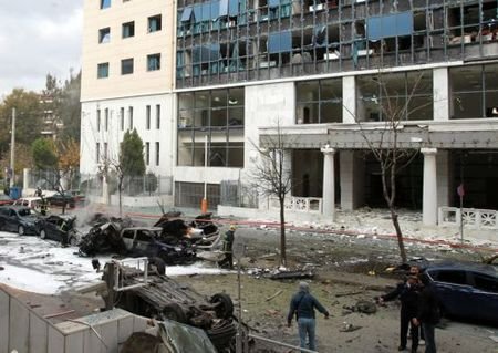 Σαν Σήμερα: Διχοτομείται η Κύπρος -«Χαράσσεται» η Πράσινη Γραμμή | iefimerida.gr 9