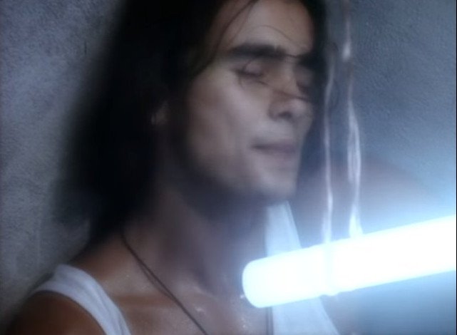 Τα τοπ μόντελ που έπαιζαν στο θρυλικό «Freedom» του Τζορτζ Μάικλ περιγράφουν τα όσα έζησαν μαζί του | iefimerida.gr 2
