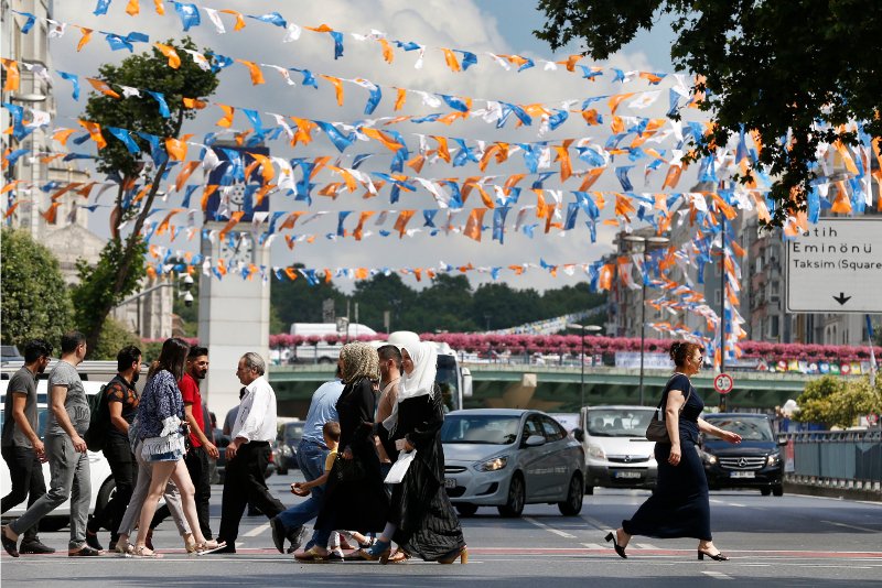 Από την απόπειρα πραξικοπήματος μέχρι σήμερα έχουν απολυθεί περισσότεροι από 130.000 δημόσιοι λειτουργοί/Φωτογραφία: ΑΡ