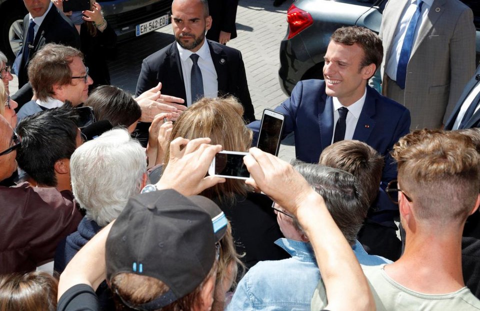 «Τσουνάμι» Μακρόν στις εκλογές με 32,32% -Χαστούκι σε Λεπέν & Σοσιαλιστές | iefimerida.gr 20
