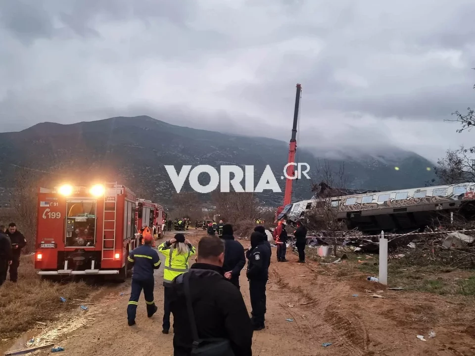 Σύγκρουση τρένων στη Λάρισα: Voria.gr