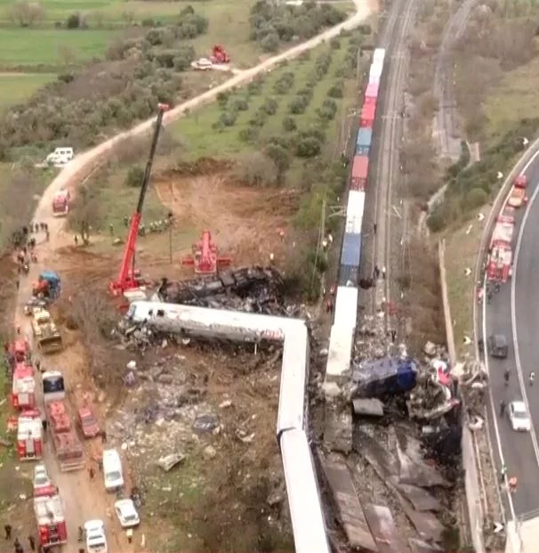 Σύγκρουση τρένων στη Λάρισα: ΕΡΤ