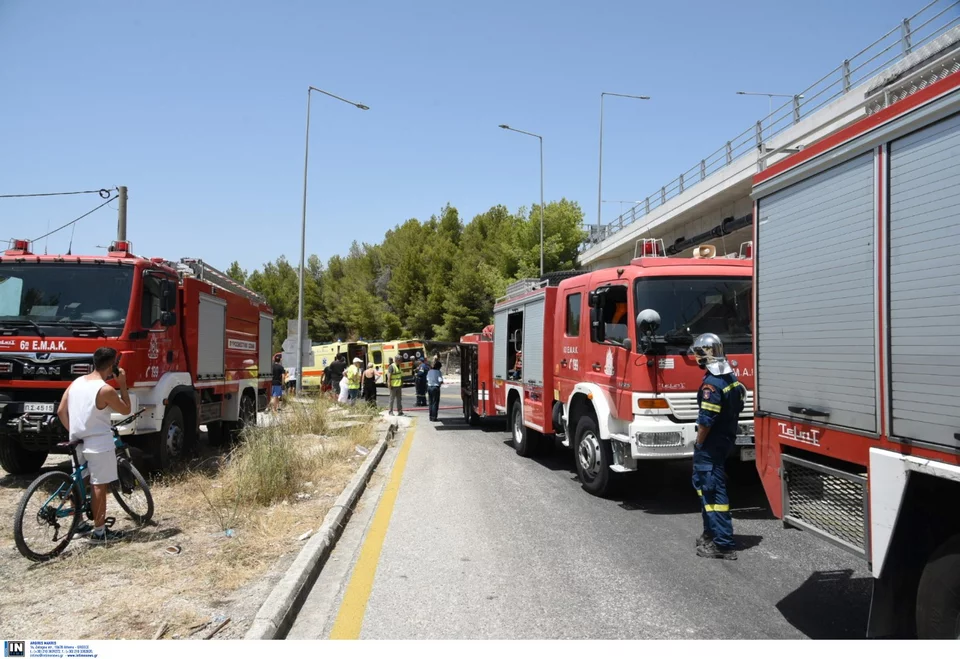 Τραγωδία στην Περιμετρική της Πάτρας από την κατάρρευση τμήματος γέφυρας -Νεκροί, τραυματίες και εγκλωβισμένοι
