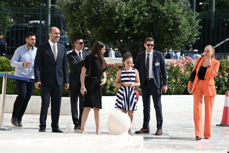 Ο βουλευτής της ΝΔ Δημήτρης Μαρκόπουλος με την οικογένειά του