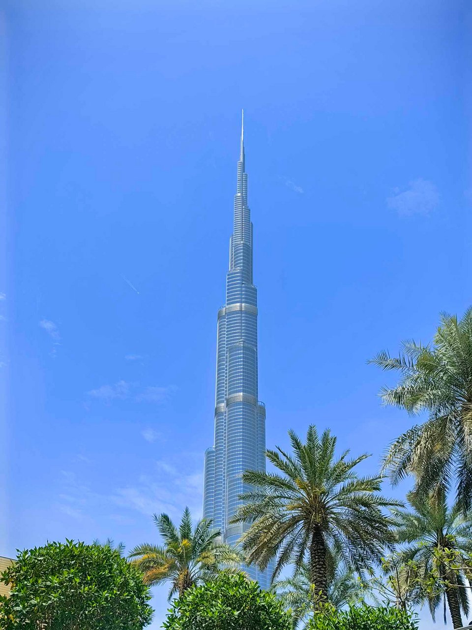 Το Burj Khalifa από μακριά