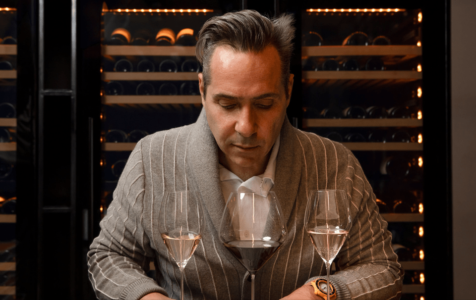 «Ο Master of Wine ειναι ένα ειδικός του κρασιού στο υψηλότερο επίπεδο, ο πιο σημαντικός τίτλος στον χώρο του κρασιού με τον τιτλο «MW» να συνοδεύει το όνομά σου»