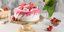 Λαχταριστή και ολόφρεσκια τούρτα κρέμα-φράουλα