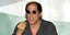 Ο Ιταλός τραγουδιστής Adriano Celentano κατά τη διάρκεια συνέντευξης Τύπου το 2001