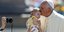O πάπας Φραγκίσκος έβγαλε από τη λήθη τα λατινικά με τη βοήθεια του Twitter