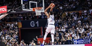 O Greek Freak ξεκίνησε να γράφει ιστορία στα γήπεδα της Κίνας