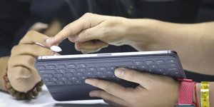 Οι καταναλωτές ξοδεύουν όλο και περισσότερα χρήματα για νέα τεχνολογικά προϊόντα