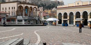 Άδειο το Μοναστηράκι εξαιτίας των αυστηρών περιοριστικών μέτρων λόγω κορωνοϊού