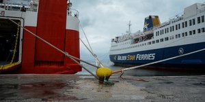 Δεμένα τα πλοία στο λιμάνι του Πειραιά