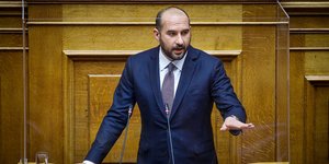 Ο Τζανακόπουλος στη Βουλή