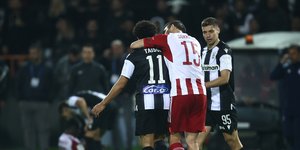 Αγώνας μεταξύ του Ολυμπιακού με τον ΠΑΟΚ