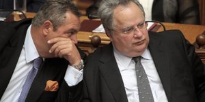 Ο Πάνος Καμμένος & ο Νίκος Κοτζιάς (Φωτογραφία: EUROKINISSI/ΓΙΩΡΓΟΣ ΚΟΝΤΑΡΙΝΗΣ)