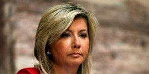 Μακρή: Ο Νάκος δεν θα επέτρεπε να με διώξουν από την κηδεία του