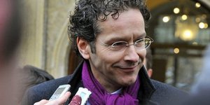 Ντάισελμπλουμ: Ας πρόσεχαν οι τράπεζες της Κύπρου που είχαν αγοράσει ελληνικά ομ