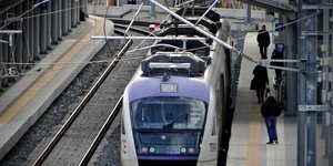 προαστιακός/Φωτογραφία: Eurokinissi/ΓΙΩΡΓΟΣ ΚΟΝΤΑΡΙΝΗΣ